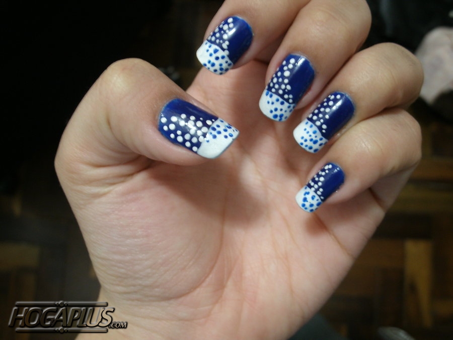 Ideal Blue Nail Art Design