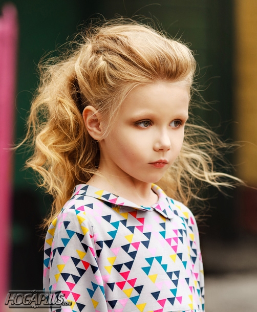 Pouf with wavy hair Hairstyle For School Girls