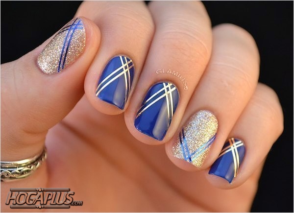 Lining Accent Nail Art Design