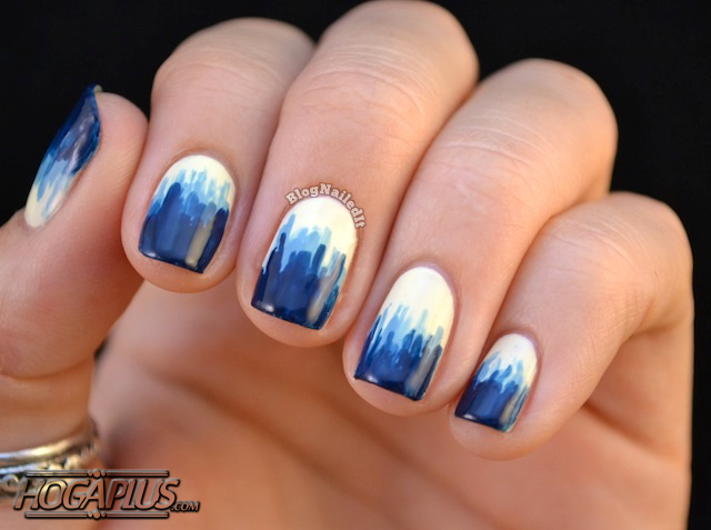 Bleeding blue Nail Art