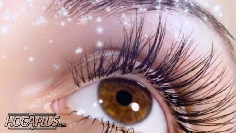 How To Make Your Eyelashes Longer, Thicker & Curlier Naturally